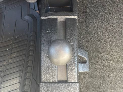 Used 2015 Chevrolet Silverado 2500 W/T w/ WT Convenience Package AWD/4WD image 10