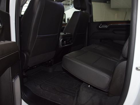 Used 2024 GMC Sierra 3500 Denali w/ Denali Reserve Package image 47