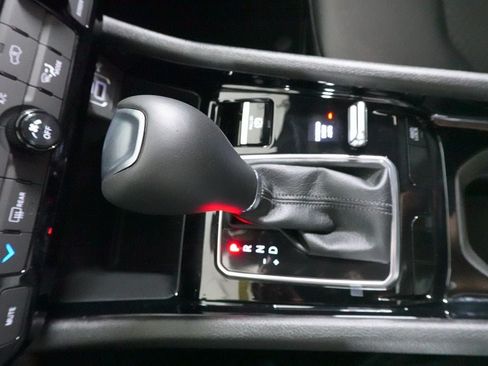 New 2026 Jeep Compass Latitude AWD/4WD image 16