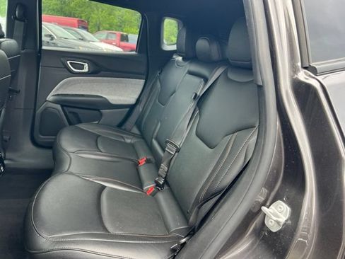 Used 2023 Jeep Compass Latitude AWD/4WD image 13