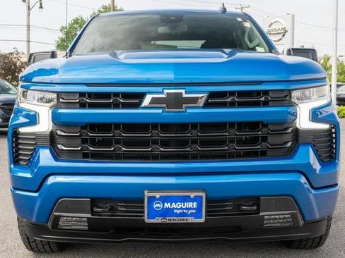 Used 2022 Chevrolet Silverado 1500 RST AWD/4WD image 3