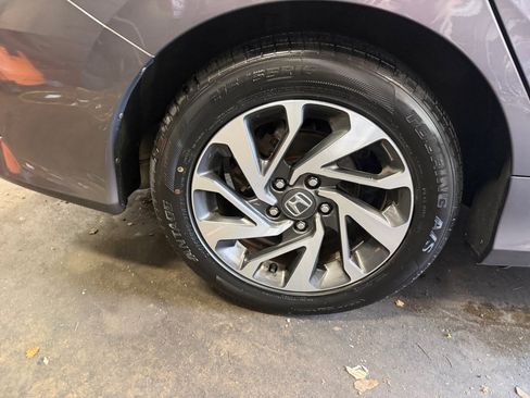 Used 2017 Honda Civic EX image 27