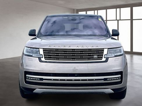 Used 2023 Land Rover Range Rover SE image 3