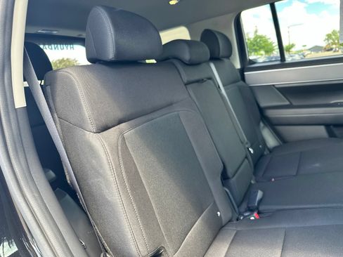 Used 2025 Hyundai Santa Fe SE AWD/4WD image 35