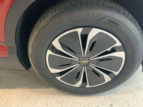 New 2025 Chevrolet Blazer EV LT image 17