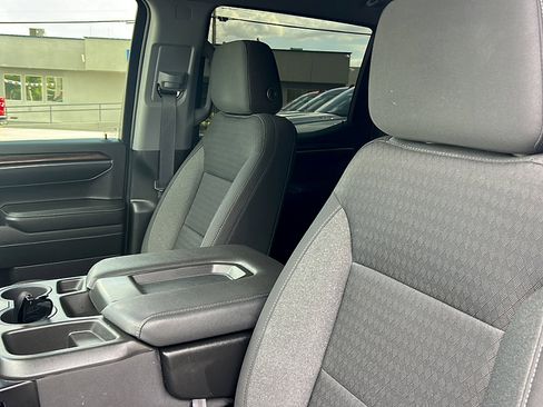 Used 2023 Chevrolet Silverado 1500 LT w/ Safety Package AWD/4WD image 13