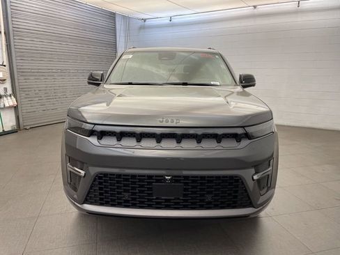 New 2026 Jeep Grand Wagoneer L Limited image 9