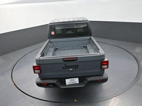 New 2026 Jeep Gladiator Sport image 17