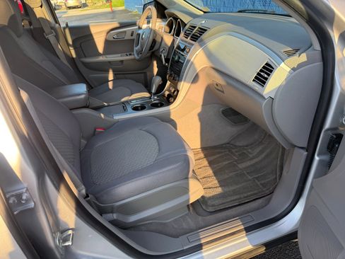 Used 2012 Chevrolet Traverse LS AWD/4WD image 20