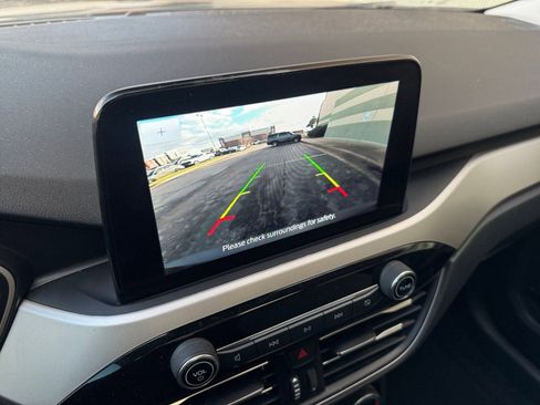 Certified 2022 Ford Escape SE w/ SE Sport Appearance Package image 26