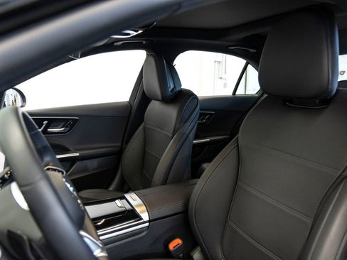 Used 2025 Mercedes-Benz C 300 Sedan image 13