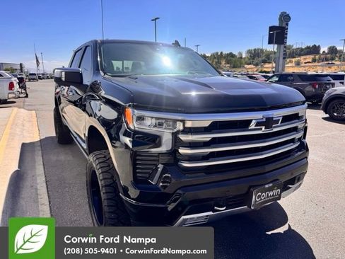Used 2024 Chevrolet Silverado 1500 High Country AWD/4WD image 3