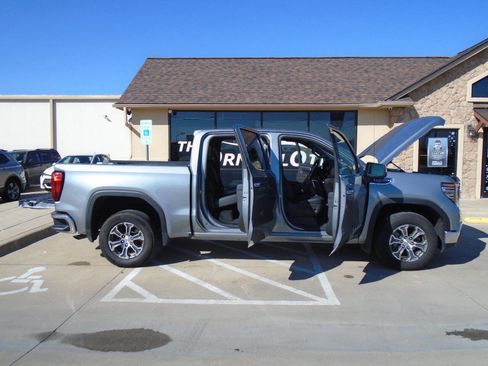 Used 2025 GMC Sierra 1500 SLT image 21