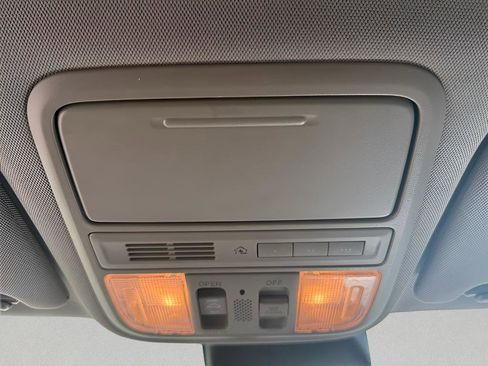 Used 2017 Honda Odyssey EX-L image 30