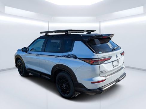 New 2025 Mitsubishi Outlander Trail Edition image 5
