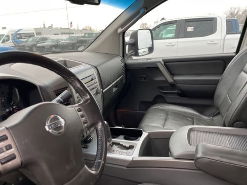 Used 2006 Nissan Titan LE w/ (S01) Side-Airbag Pkg w/ VDC image 29