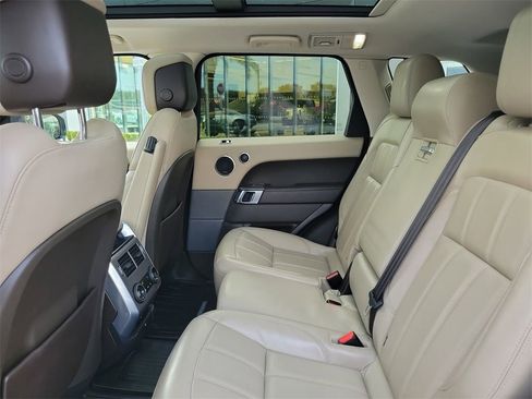 Used 2019 Land Rover Range Rover Sport HSE image 16