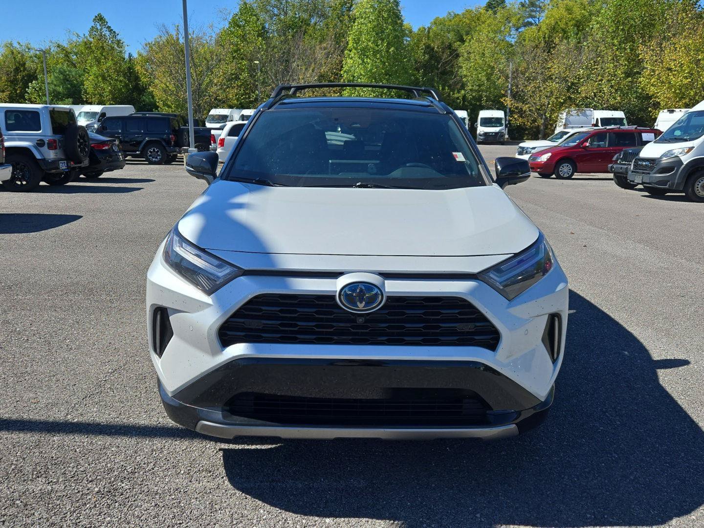 Used 2023 Toyota RAV4 XSE AWD/4WD image 2
