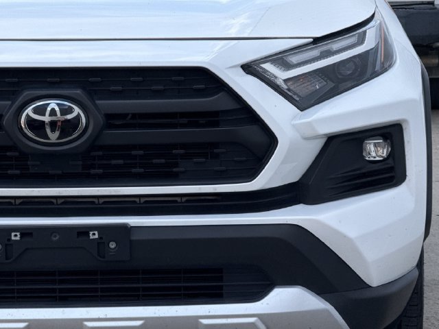 Used 2024 Toyota RAV4 Adventure AWD/4WD image 9