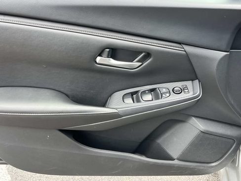 Used 2023 Nissan Sentra SV FWD image 24