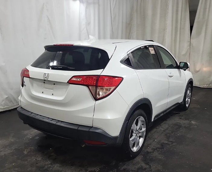 Used 2016 Honda HR-V EX image 3