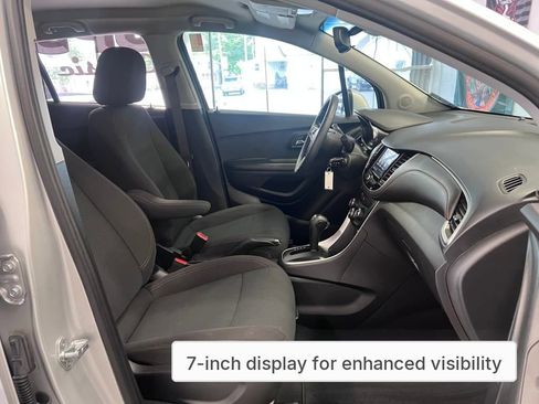 Used 2022 Chevrolet Trax LS w/ Tint and Cruise Package image 23