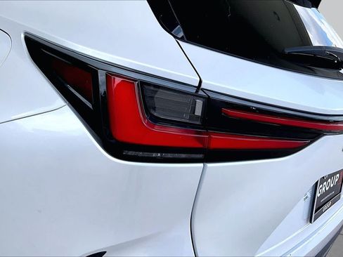 Used 2022 Lexus NX 250 FWD w/ Towing Package (2000 Lbs) image 26