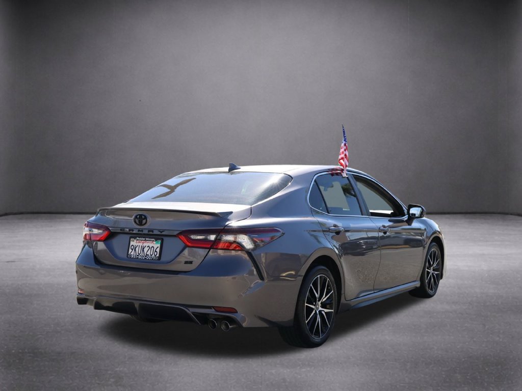 Used 2024 Toyota Camry SE w/ Blackout Package (TMS) FWD image 4
