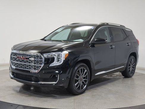 Used 2023 GMC Terrain Denali w/ Black Diamond Edition AWD/4WD image 5