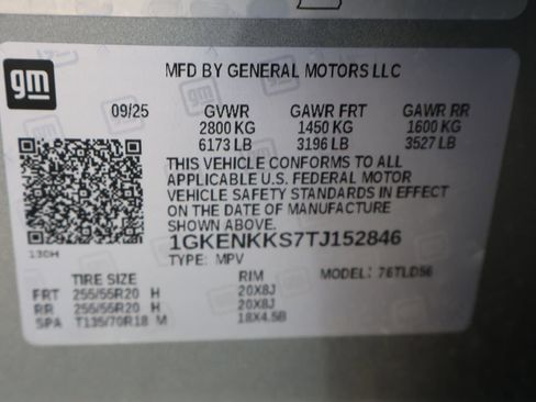Used 2026 GMC Acadia Elevation w/ Elevation Premium Package FWD image 31