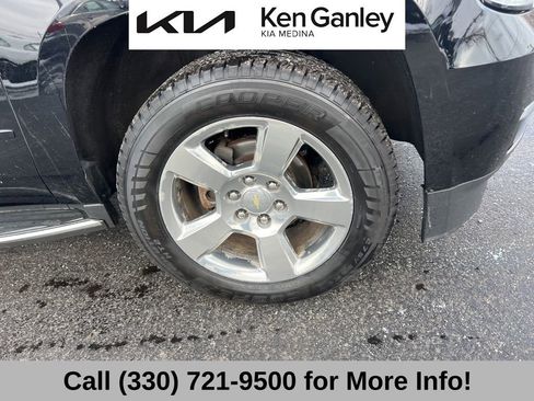 Used 2017 Chevrolet Suburban Premier image 21