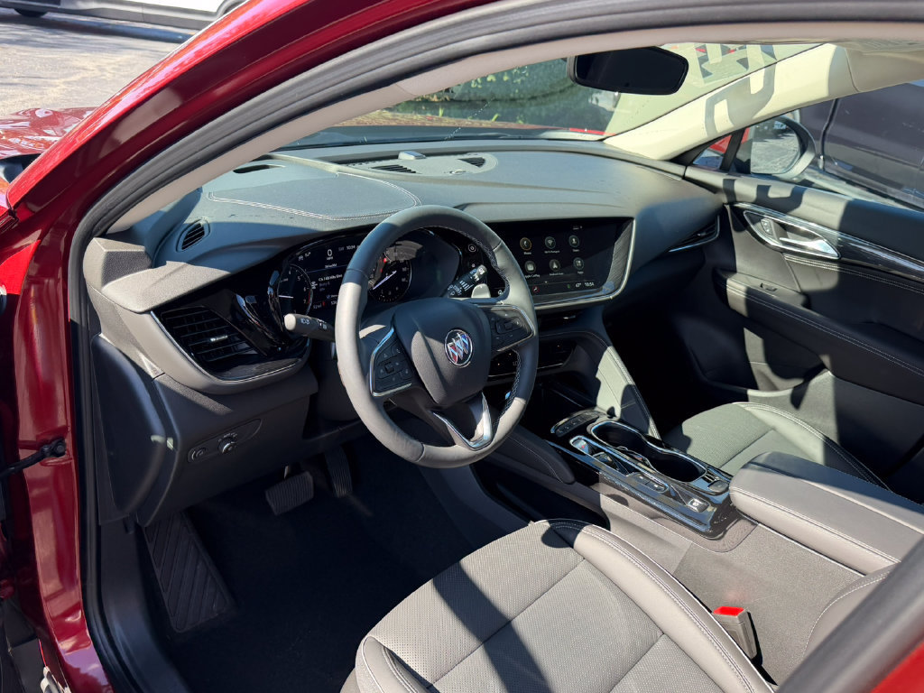 Used 2023 Buick Envision Essence AWD/4WD image 27