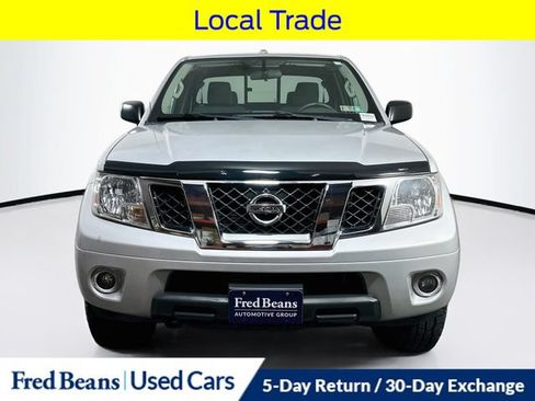Used 2017 Nissan Frontier SV AWD/4WD image 2