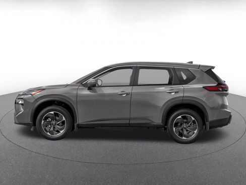 Used 2025 Nissan Rogue SV FWD image 3