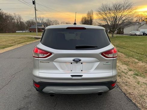 Used 2015 Ford Escape SE image 6