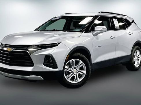 Used 2021 Chevrolet Blazer LT image 3