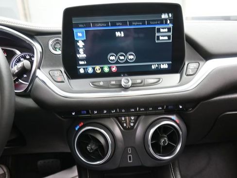 Used 2024 Chevrolet Blazer LT w/ Midnight/Sport Edition image 10