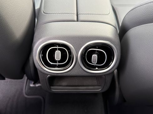 New 2026 Mercedes-Benz GLC 300 4MATIC image 16