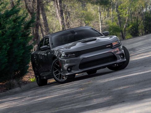 Used 2017 Dodge Charger R/T image 34