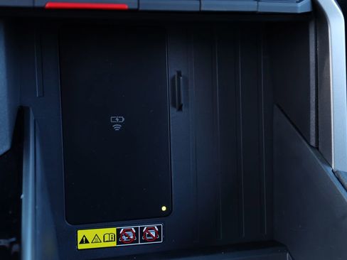 New 2026 Toyota Tundra Limited image 9