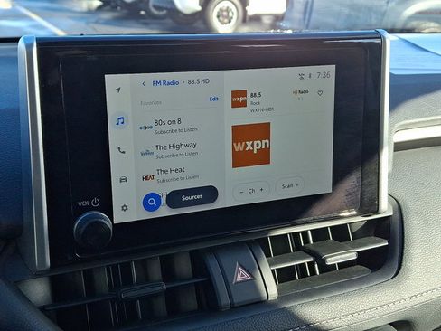 Used 2024 Toyota RAV4 XLE image 17