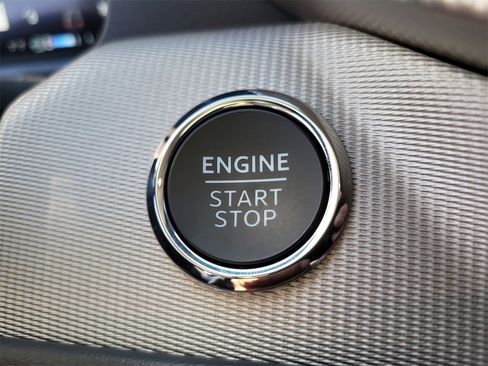 Used 2025 Ford Explorer Active image 27