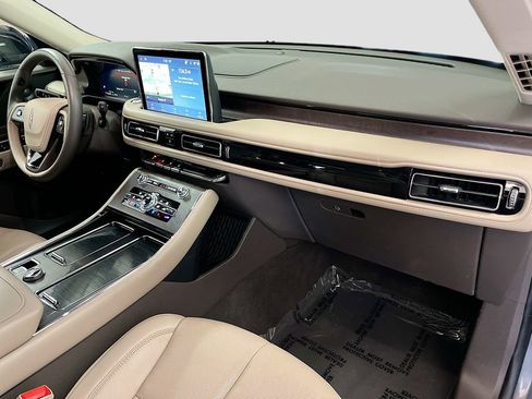 Used 2023 Lincoln Aviator Reserve w/ Elements Package Plus AWD/4WD image 32
