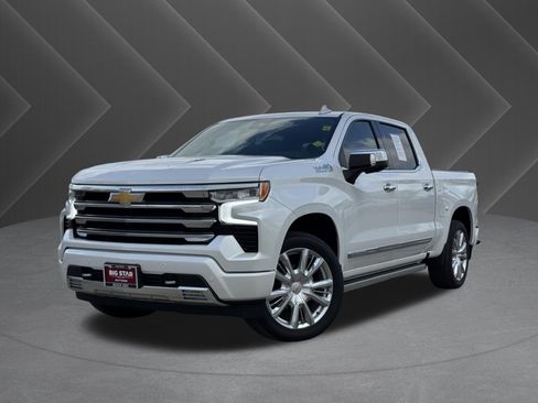 Used 2025 Chevrolet Silverado 1500 High Country image 2