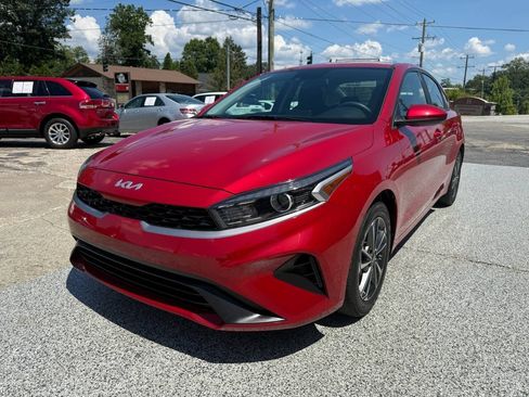Used 2023 Kia Forte LXS FWD image 19