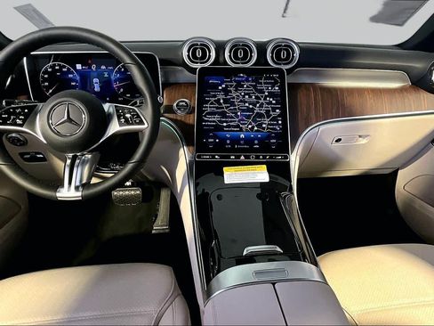 New 2026 Mercedes-Benz GLC 300 4MATIC image 7