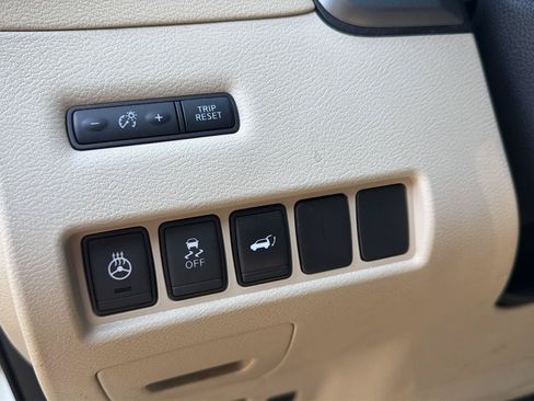 Used 2019 Nissan Murano SL w/ Cargo Package FWD image 9