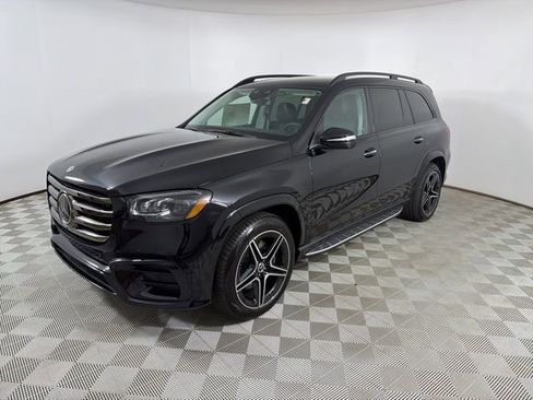 New 2026 Mercedes-Benz GLS 450 4MATIC image 3
