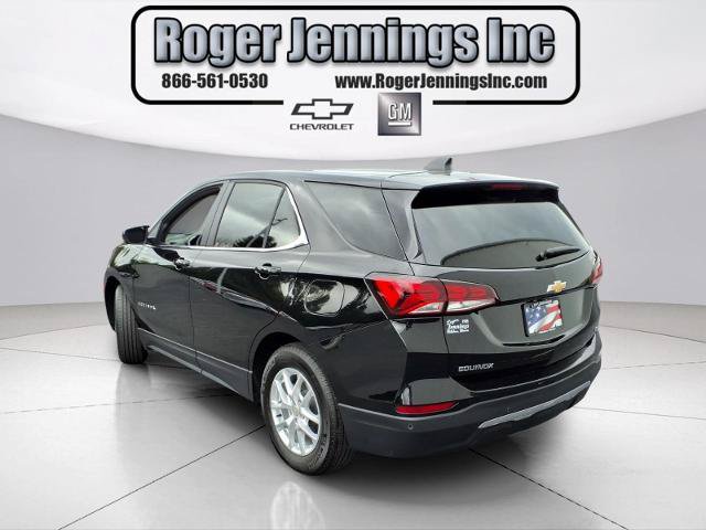 Used 2024 Chevrolet Equinox LT FWD image 3