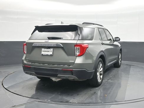 Certified 2020 Ford Explorer XLT w/ Equipment Group 202A image 25